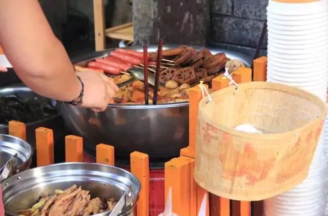 美食街路线_水陆街美食_水街美食城